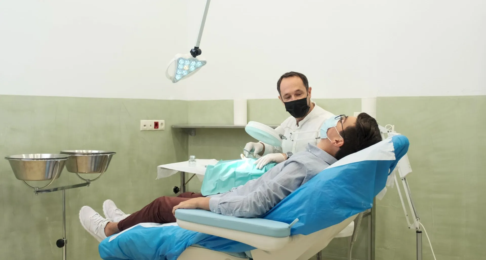 Σύγχρονος ιατρικός εξοπλισμός και ιατρεία στο Ιατρικό Ρεθύμνου, Σβάιτσερ 17